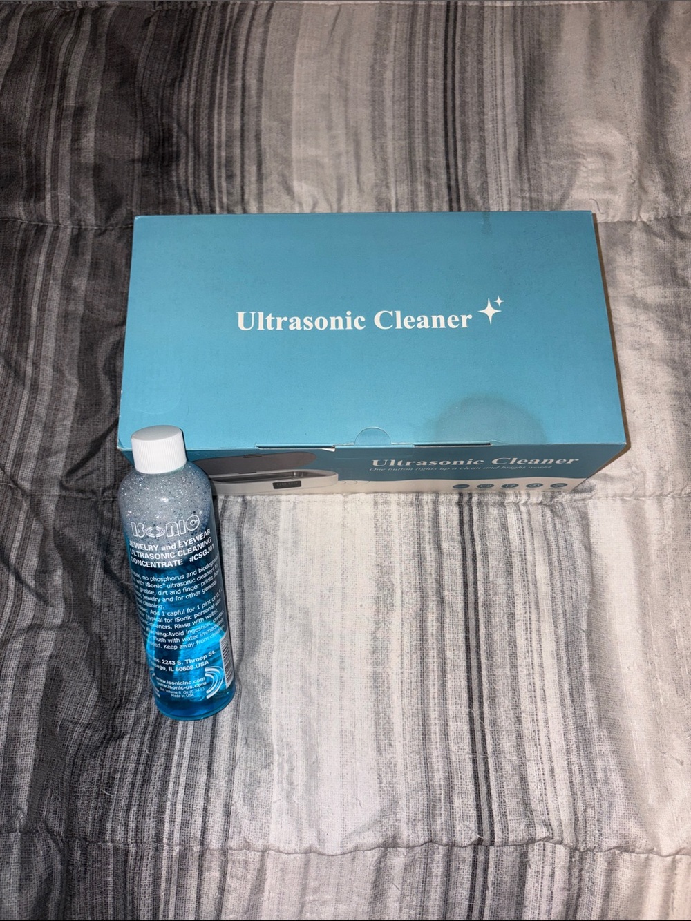 Ultrasonic Cleaner with Blue Cleaning Solution